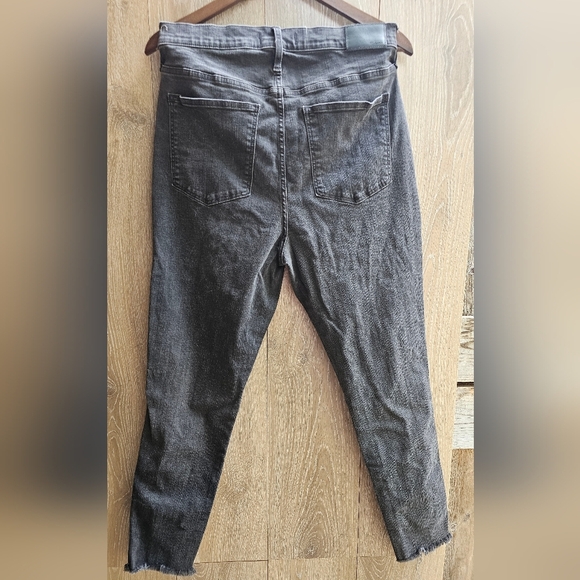 Madewell Button Fly Charcoal Denim Jeans - Picture 6 of 6